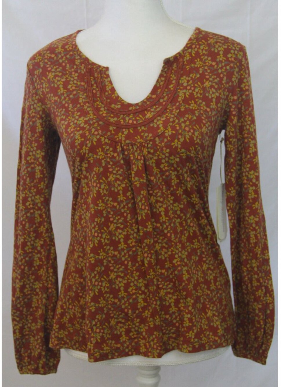 Boho Royal Robbins Maroon Berry Branch Pintuck Split Neck Blouse Top Medium